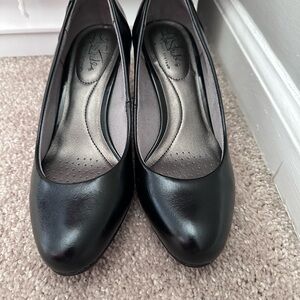 Elegant Black Women's Shoes